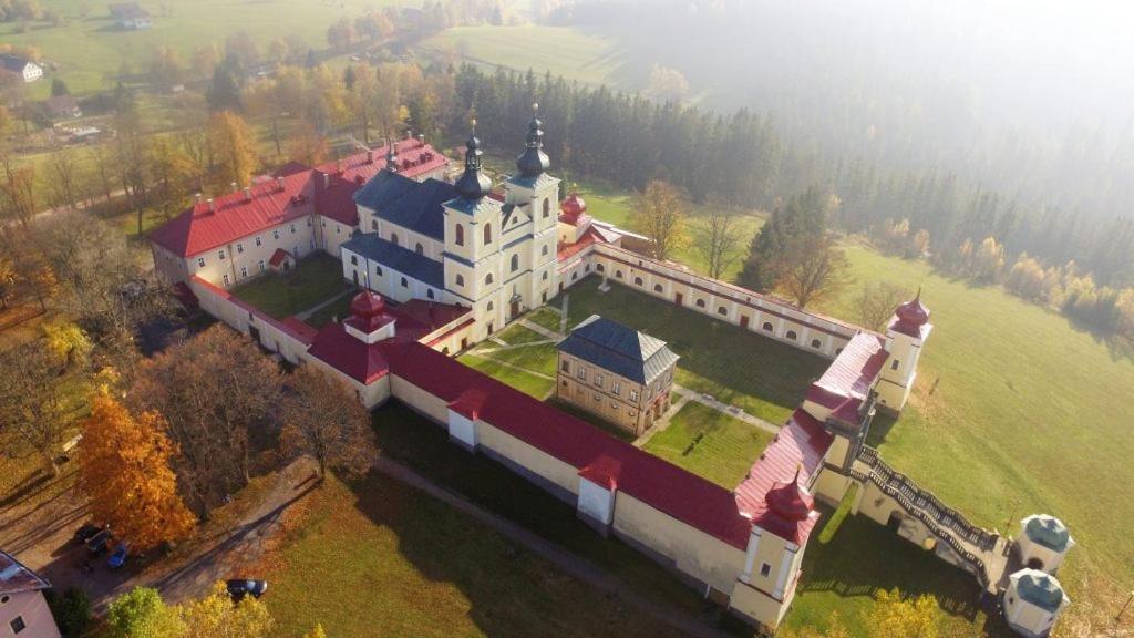 Chalupa Sanov U Kralik Červená Voda 外观 照片
